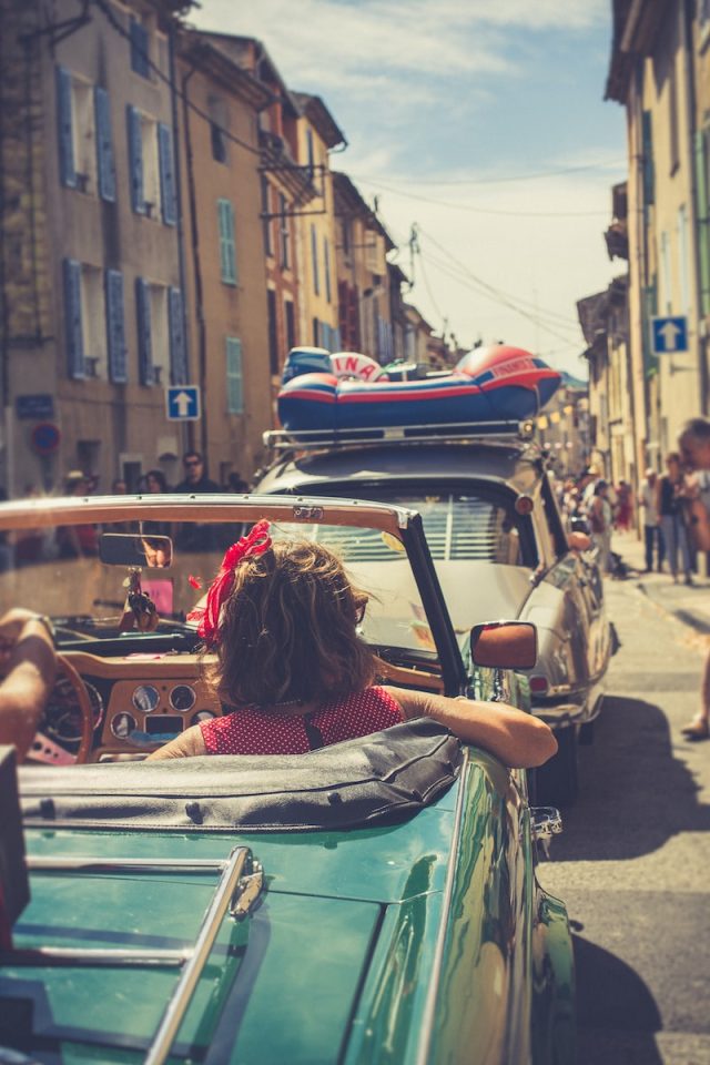 Conduire prudement quand on est jeune conducteur